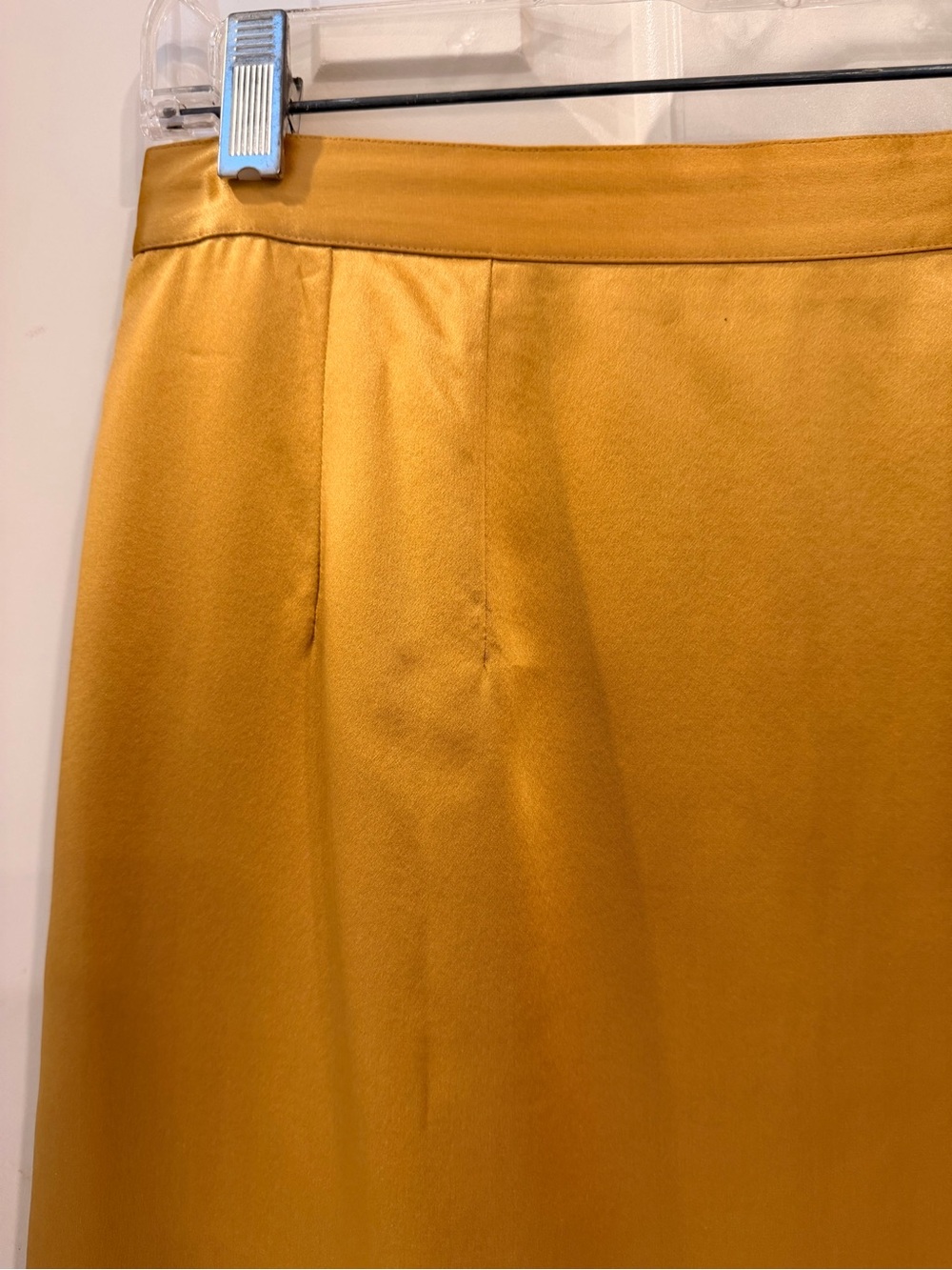 AKA New York Golden Silk Straight Skirt, Fully Lined, Back zip, Elegant! Sz 8 - Picture 3 of 15